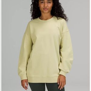 Lululemon size 8 perfectly oversized crew sweatshirt, dew green color